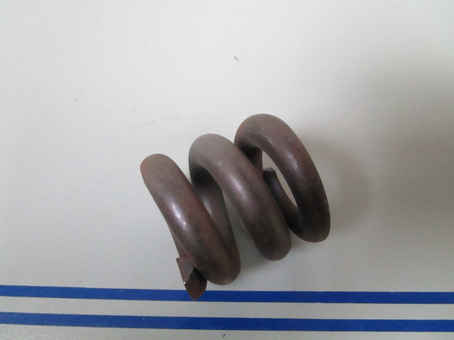 *NEW OEM* 0720 Volvo Penta Spring 897666