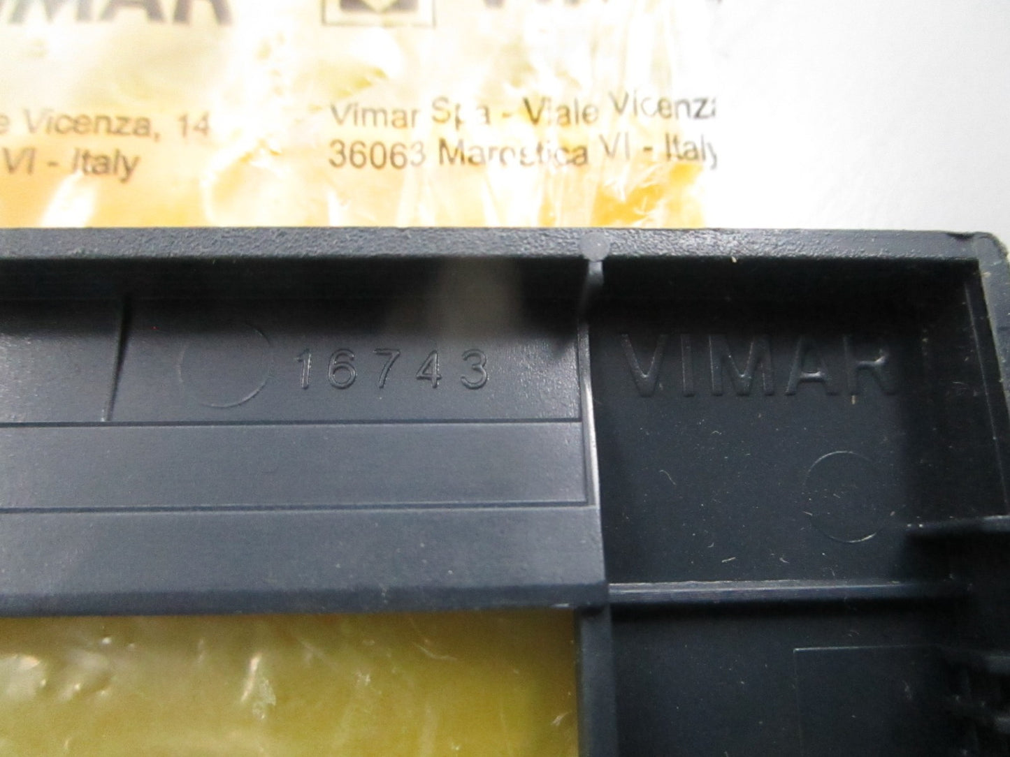 NEW 16743.D.15 Vimar Idea Panel 0810
