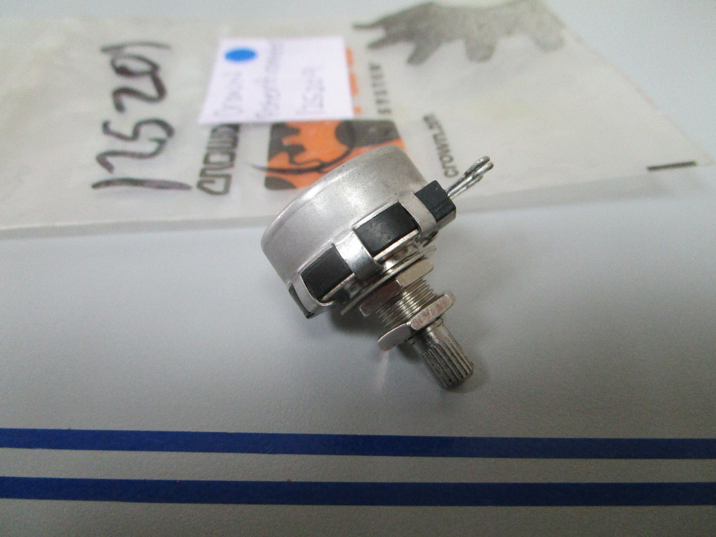 *NEW OEM* 0720 Crown Potentiometer 125209