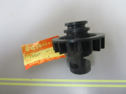 *NEW OEM* 0720 Suzuki Starter Pinion 18261-98100