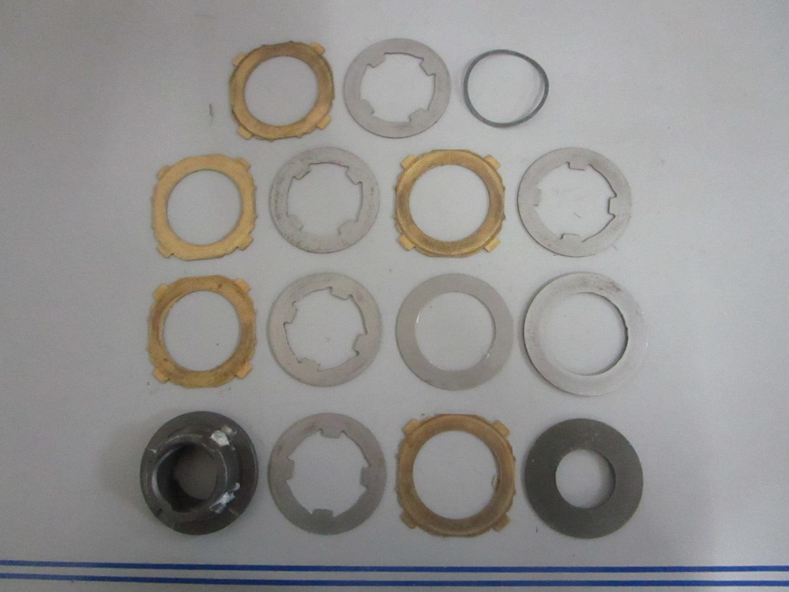NEW OEM 842300 Volvo Penta Disc Clutch Pack 0820