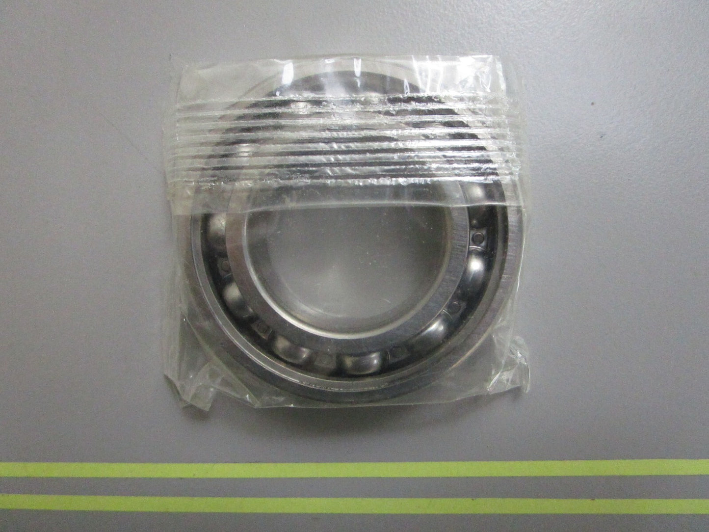 *NEW OEM* 0810 Volvo Penta Ball Bearing 19258