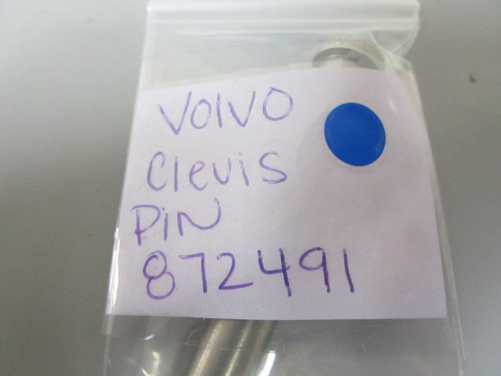 *NEW OEM* 0810 Volvo Penta Clevis Pin 872491