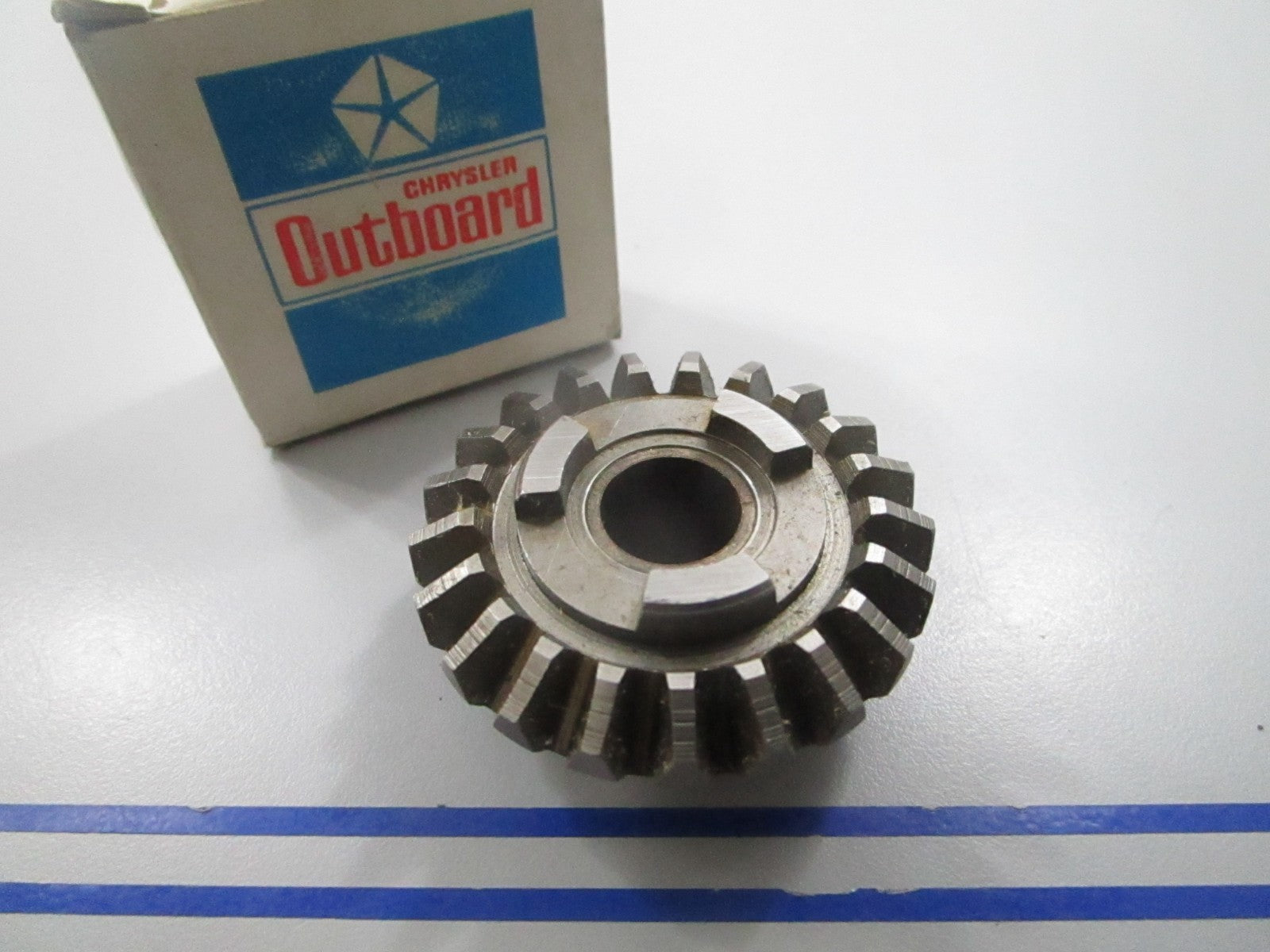*NEW OEM* 0810 Mercury Force 21T Gear FA437662