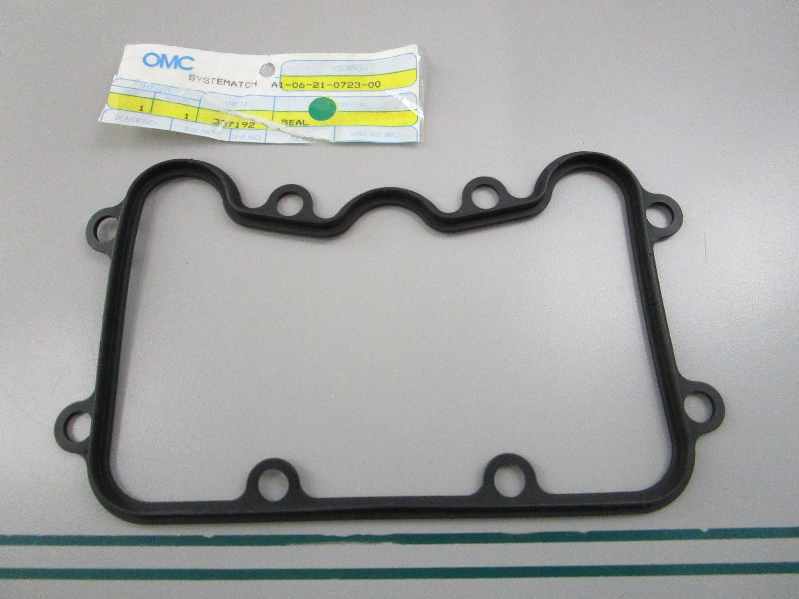 NEW OEM 337192 0337192 OMC Johnson Evinrude Seal 0810