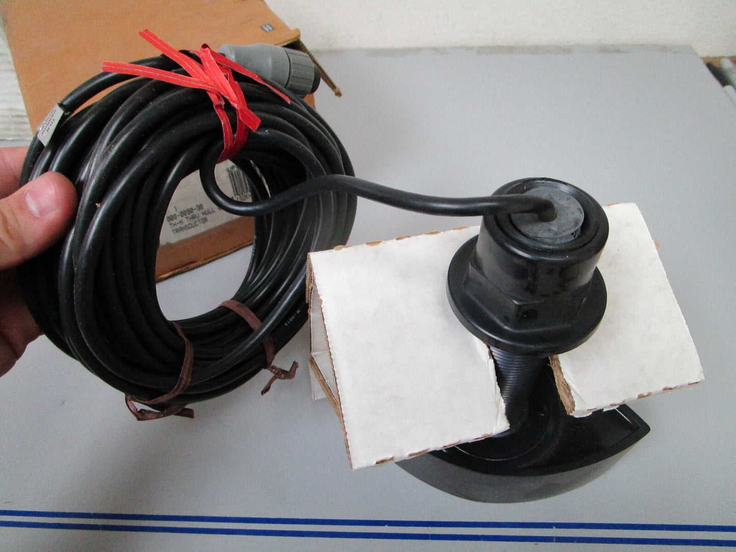 *NEW* 0720 Lowrance TH-N Thru Hull 8° 192KHZ Transducer Transductor 000-0090-38