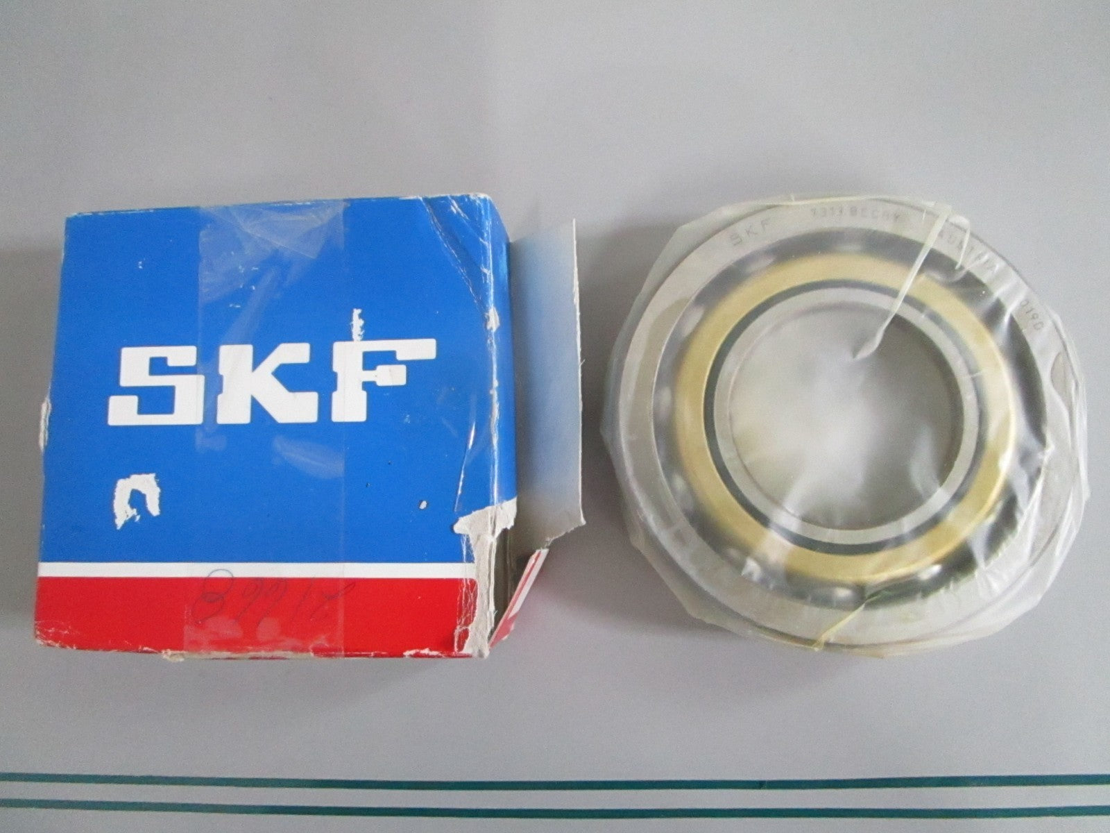 SKF 7313 BECBY Angular Contact Ball Bearing 65x140x33mm NEW OEM 0820