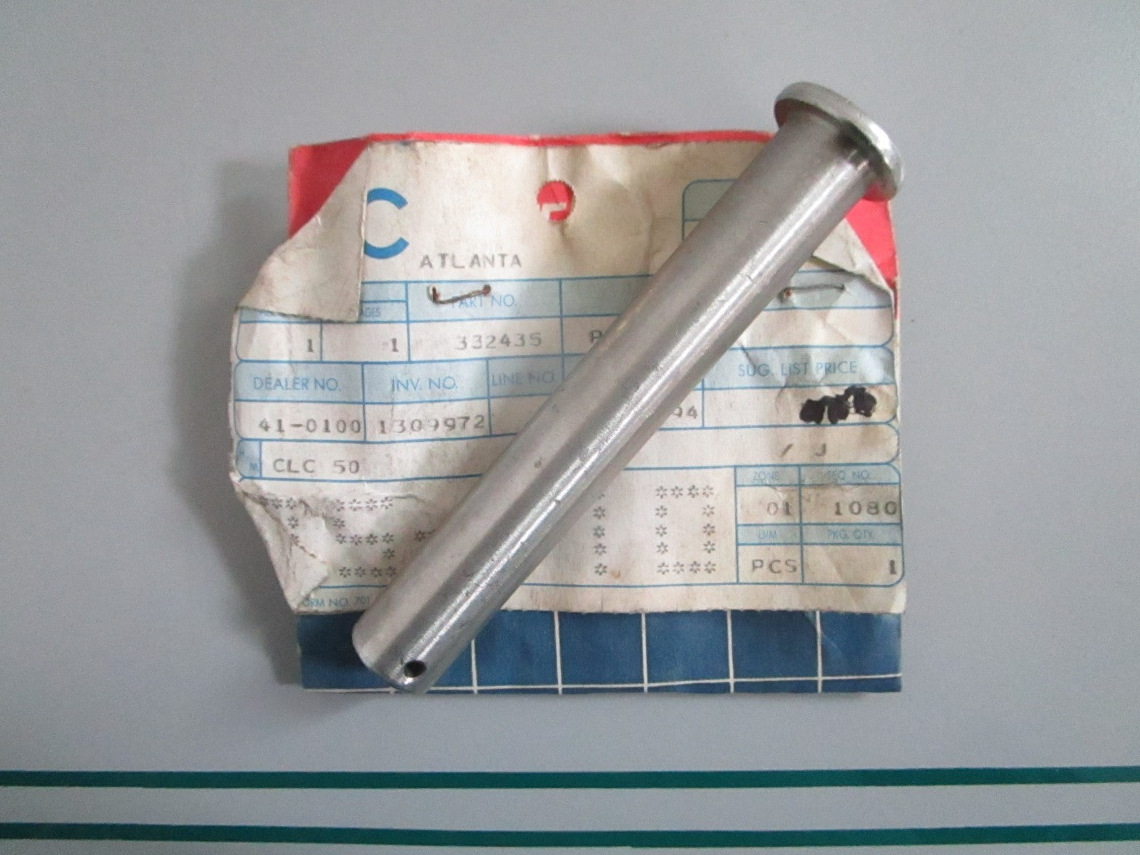 NEW OEM 332435 0332435 OMC Johnson Evinrude Pin 0820