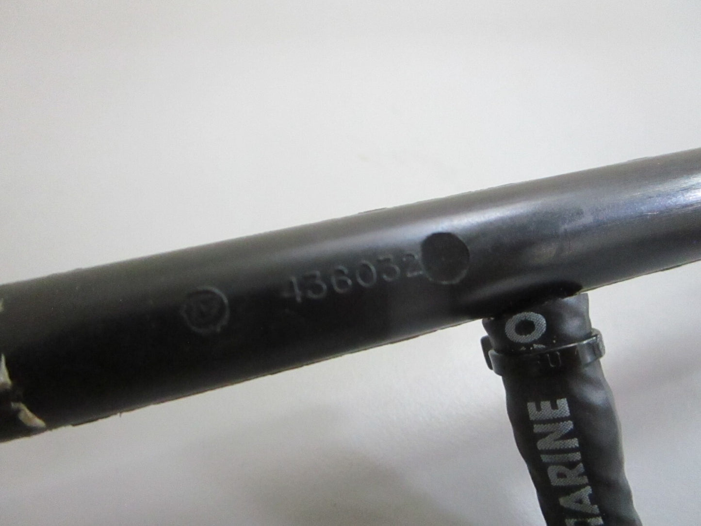 *NEW OEM* 0820 OMC Johnson Evinrude Fuel Manifold Assy 436032 0436032 339367