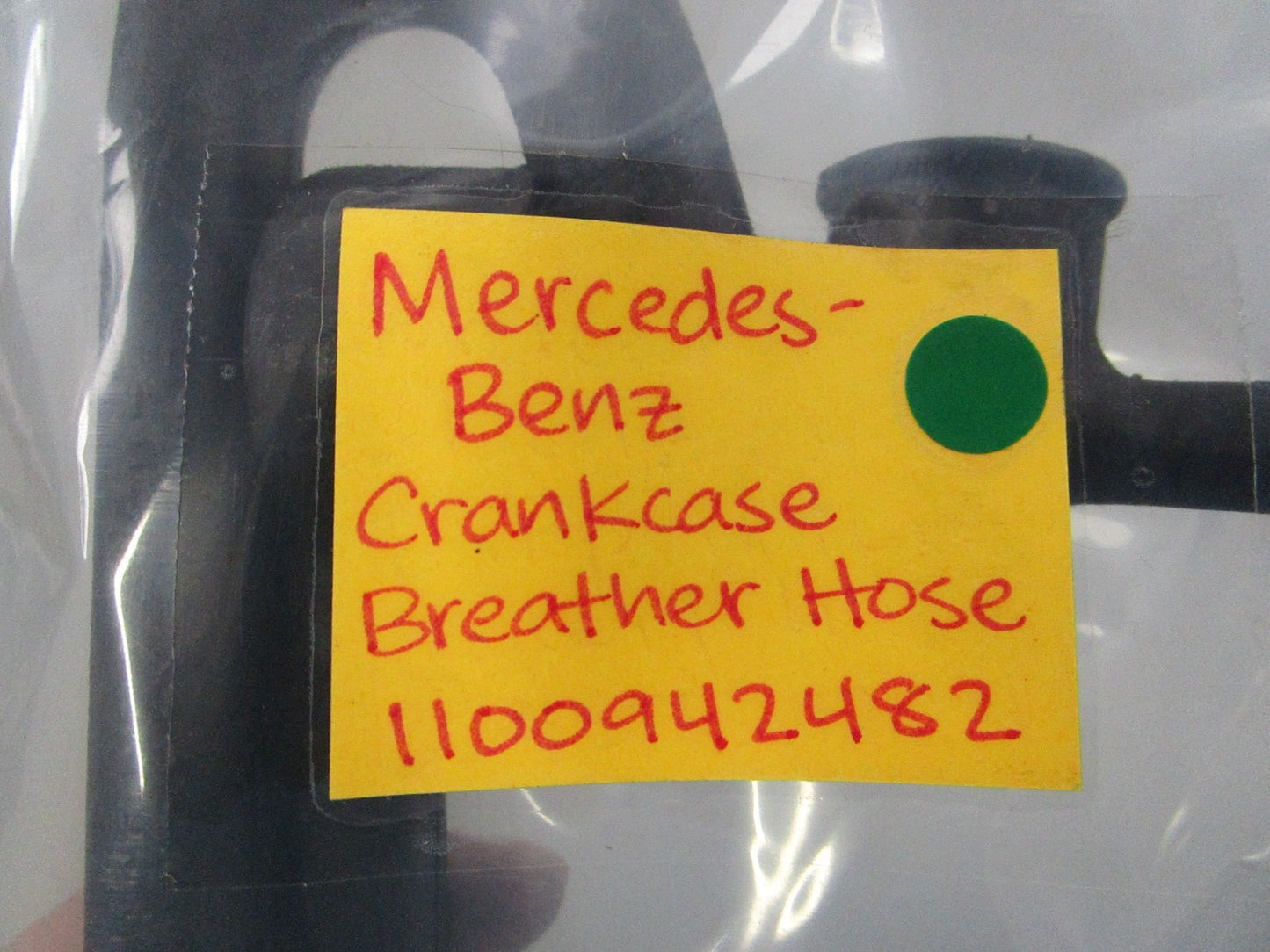 NEW OEM 1100942482 Mercedes-Benz Crankcase Breather Hose 0810