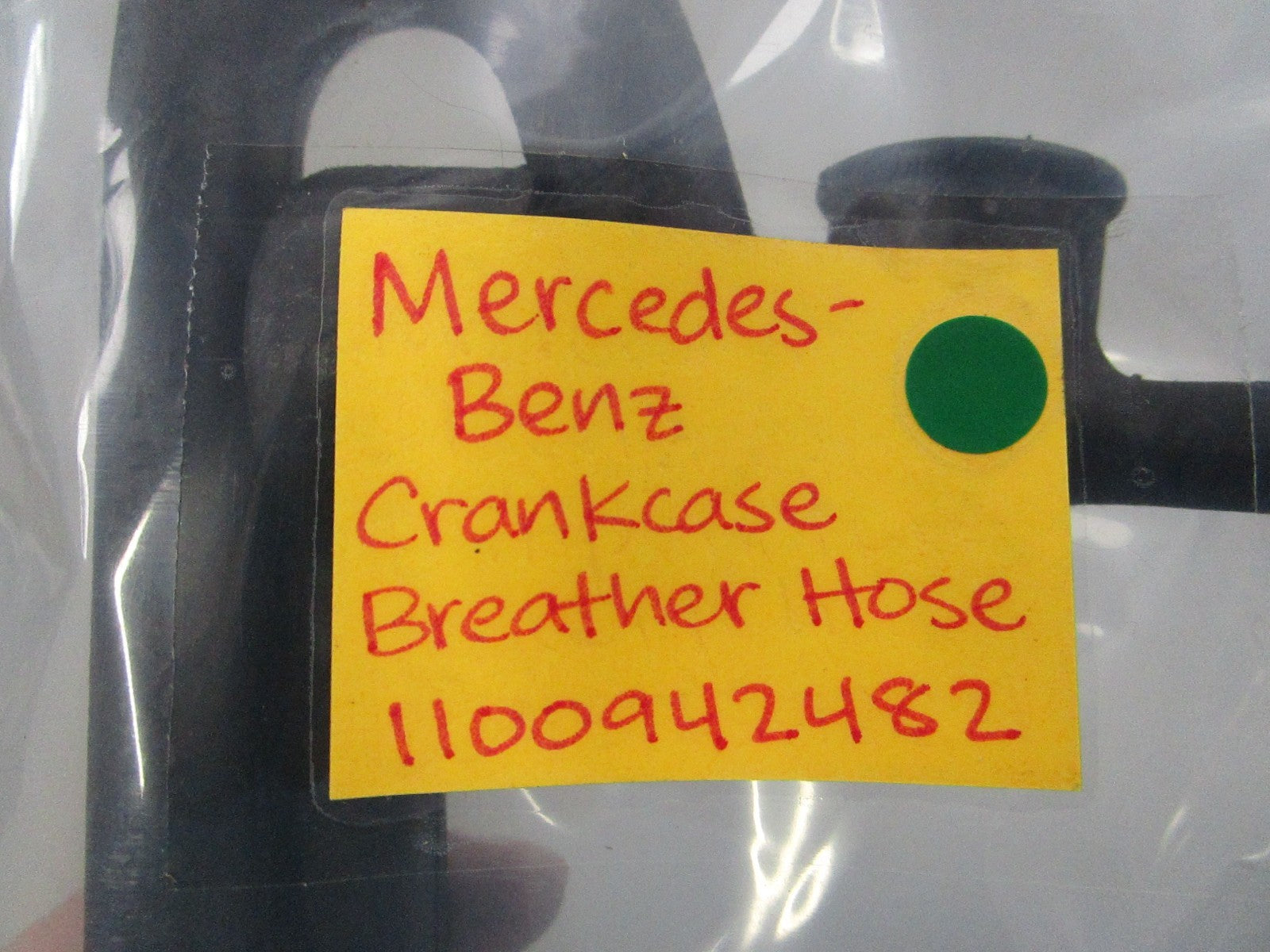 NEW OEM 1100942482 Mercedes-Benz Crankcase Breather Hose 0810