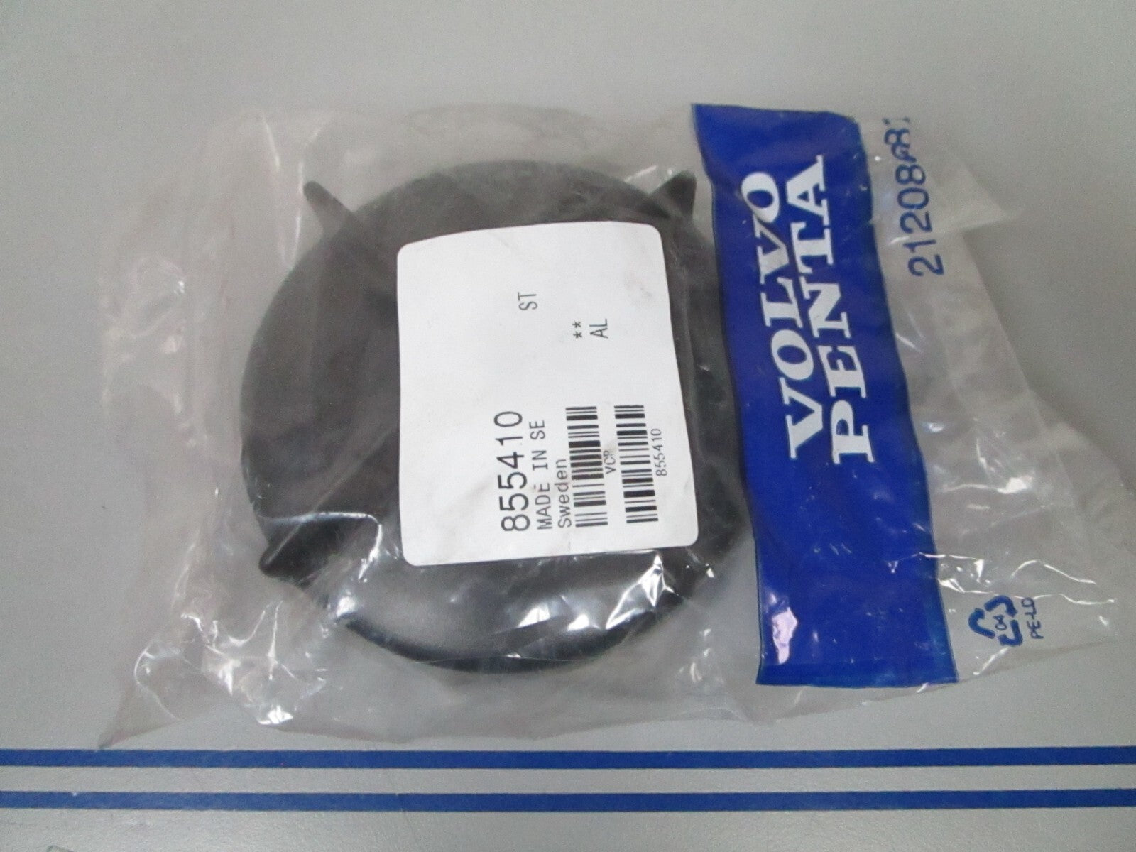 *NEW OEM* 0720 Volvo Penta Cap Assembly 855410