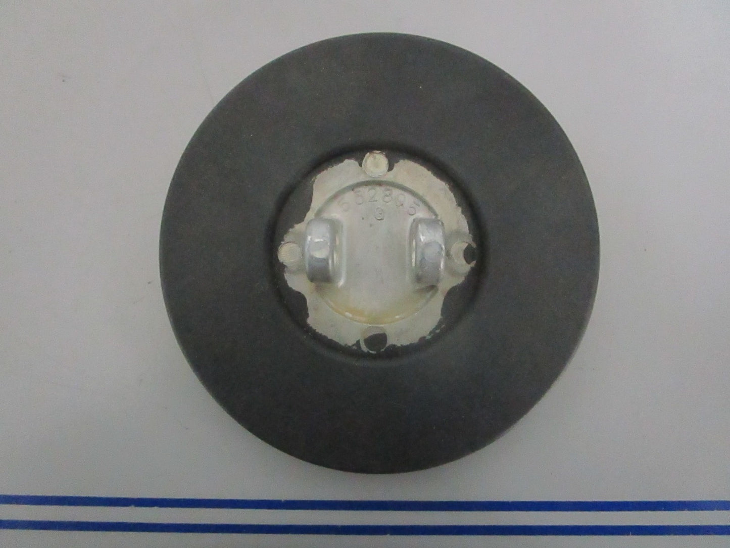 NEW OEM 592140 0592140 552895 OMC Johnson Evinrude Valve Disc 0820