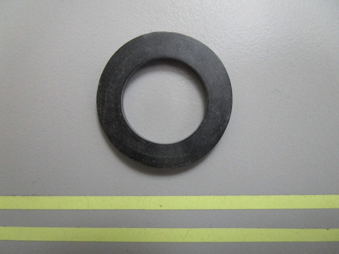 *NEW OEM* 0810 OMC Johnson Evinrude Gasket 329319 0329319