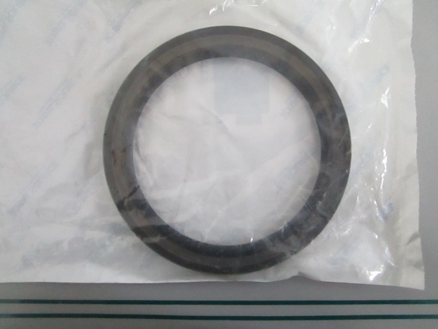 NEW LP1400-9545 Total Source Dust Drive Axle Seal For: LPM 0820