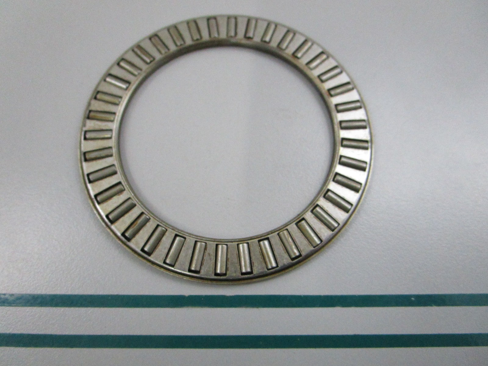 NEW OEM 385043 0385043 OMC Johnson Evinrude Thrust Bearing 0810