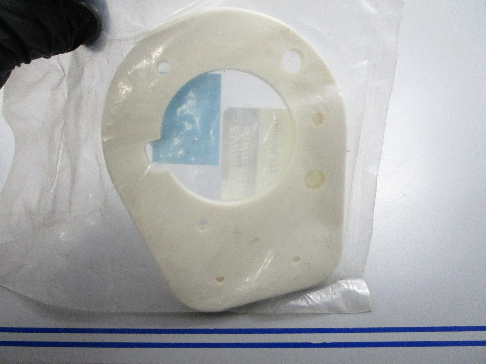 NEW OEM 764241 0764241 OMC Johnson Evinrude Side Mount Trim Plate 0810