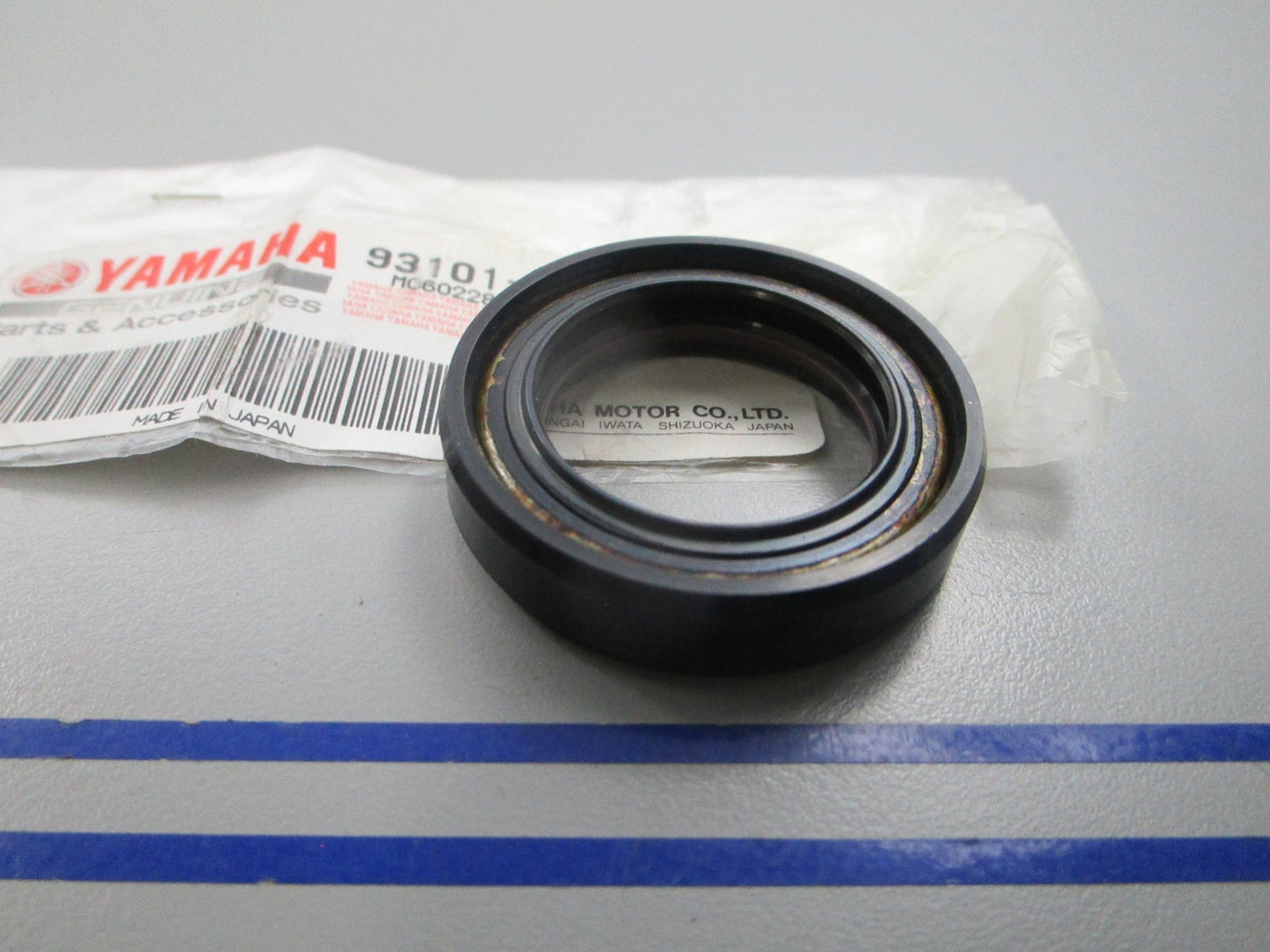 NEW OEM 93101-28M66-00 Yamaha Oil Seal 0810