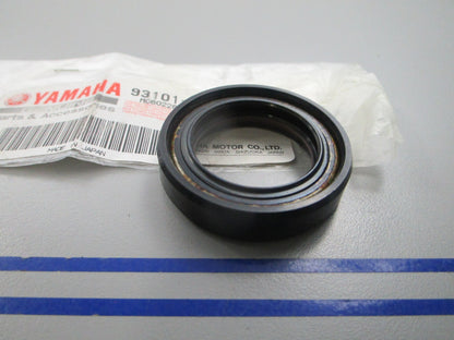 NEW OEM 93101-28M66-00 Yamaha Oil Seal 0810