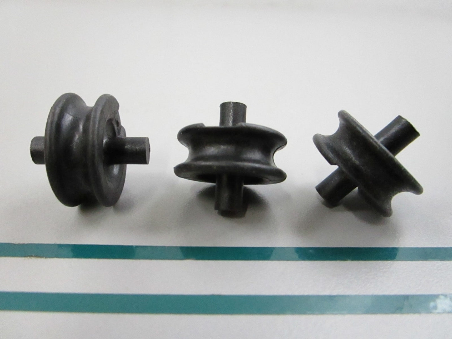 NEW OEM (LOT OF 3) 345734 Jacobsen Pulley Guide 0810