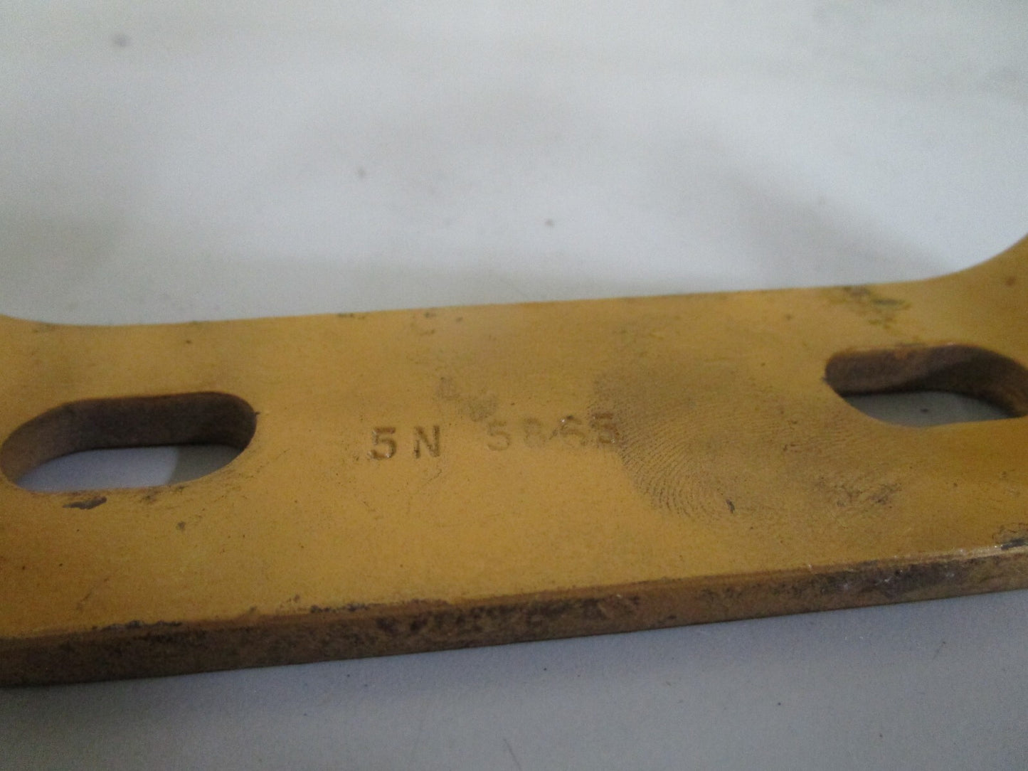 *NEW OEM* 0820 CAT 6MM Engine Shutoff Mount Bracket 5N-5865
