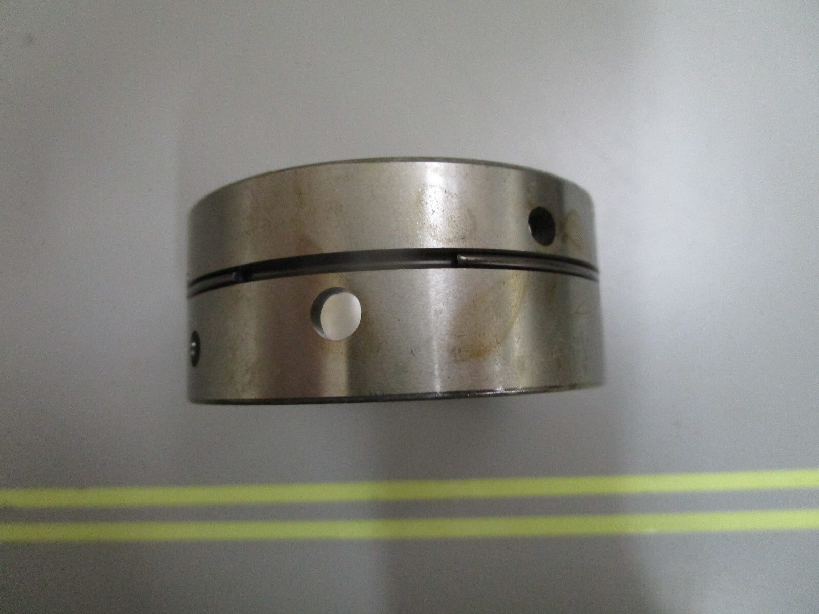 *NEW OEM* 0810 OMC Johnson Evinrude Split Bearing Sleeve 310433 0310433