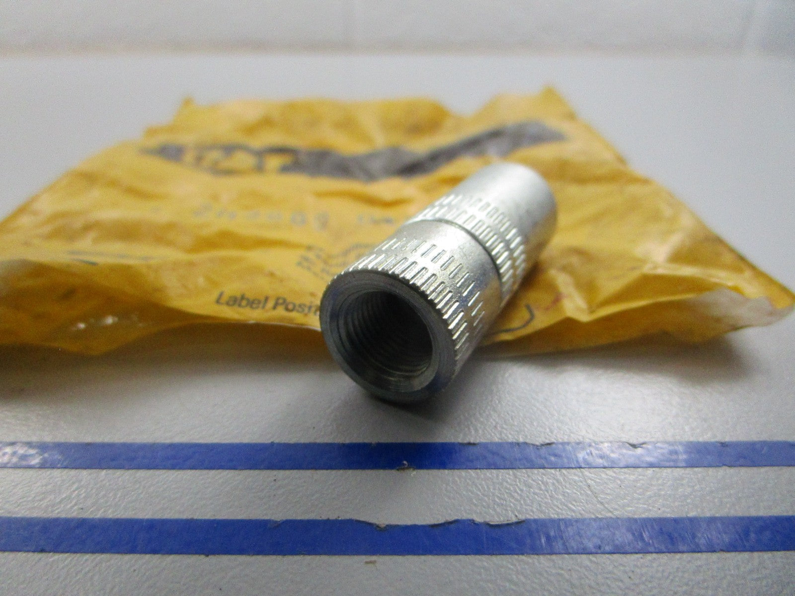 NEW OEM 2M-2689 CAT Coupler 0810