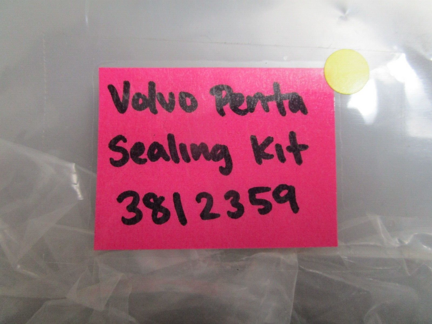 *NEW OEM* 0770 Volvo Penta Sealing Kit 3812359