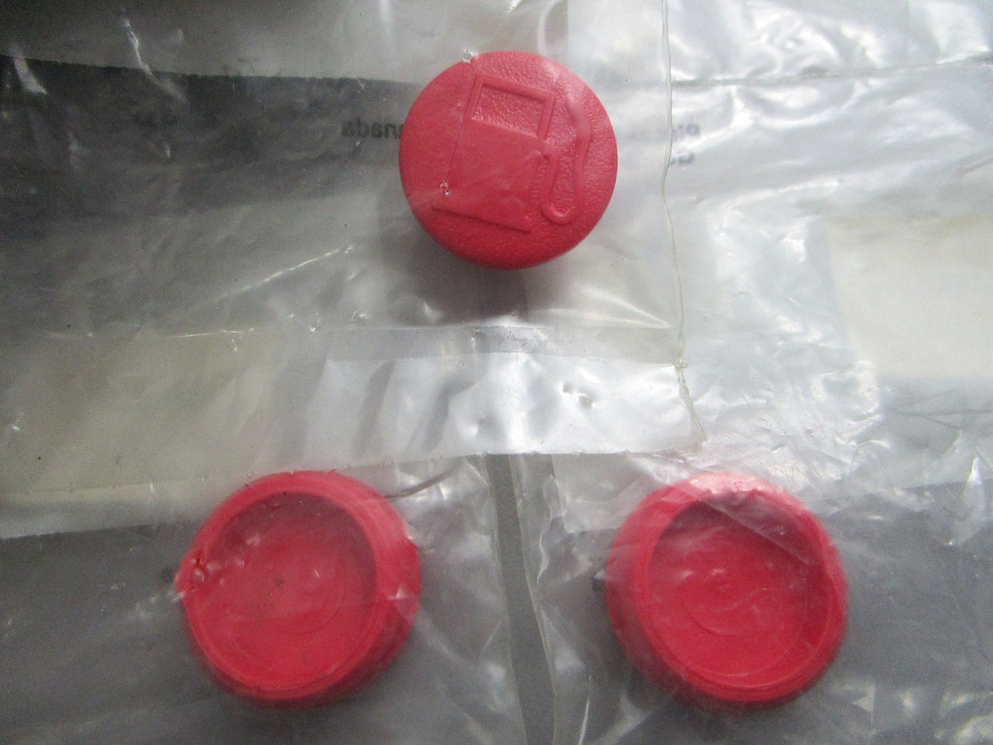 *NEW* (LOT OF 3) 0810 Sea-Doo BRP Pink Fuel Gas Cap Snap 293000028