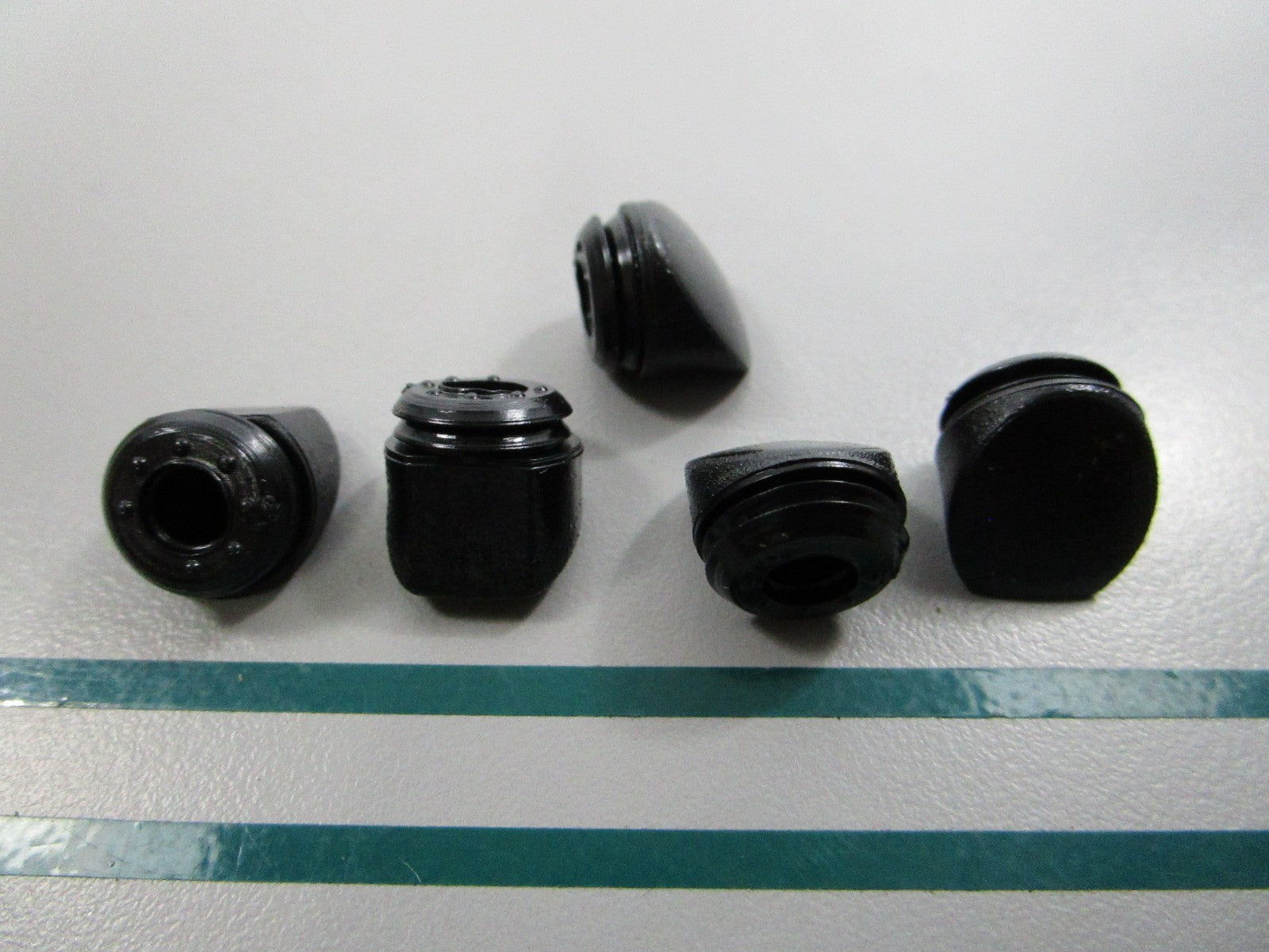 NEW (LOT OF 5) 291001040 Sea-Doo Bumper Plug 0810