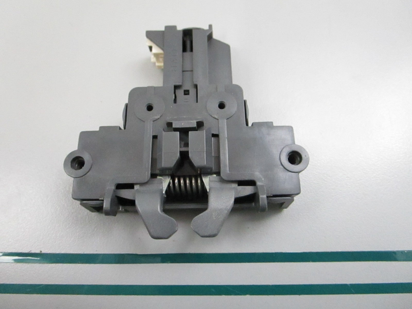 GE NEW OEM Dishwasher Door Latch Switch Assy WD21X10490 CDT GDF NOS 0810