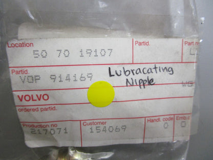 *NEW OEM* 0810 Volvo Penta Lubricating Nipple 914169