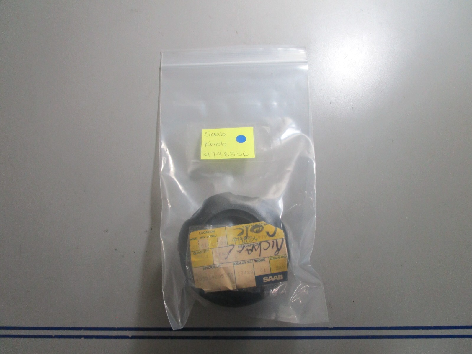 *NEW OEM* 0810 Saab Knob 9798356