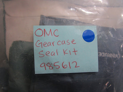 *NEW OEM* 0810 OMC Johnson Evinrude Gearcase Seal Kit 985612