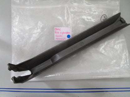 *NEW OEM* 0810 OMC Johnson Evinrude Tilt Cylinder Cover 911907 0911907