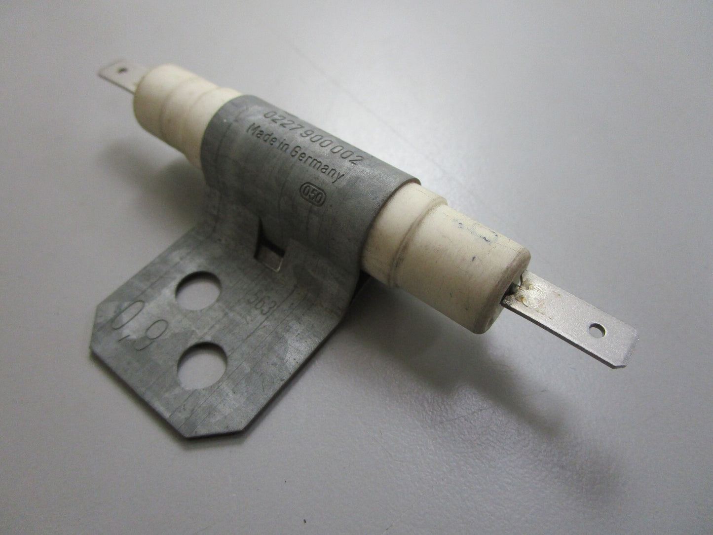 *NEW OEM* 0810 Bosch Ignition System Resistor 0227900002