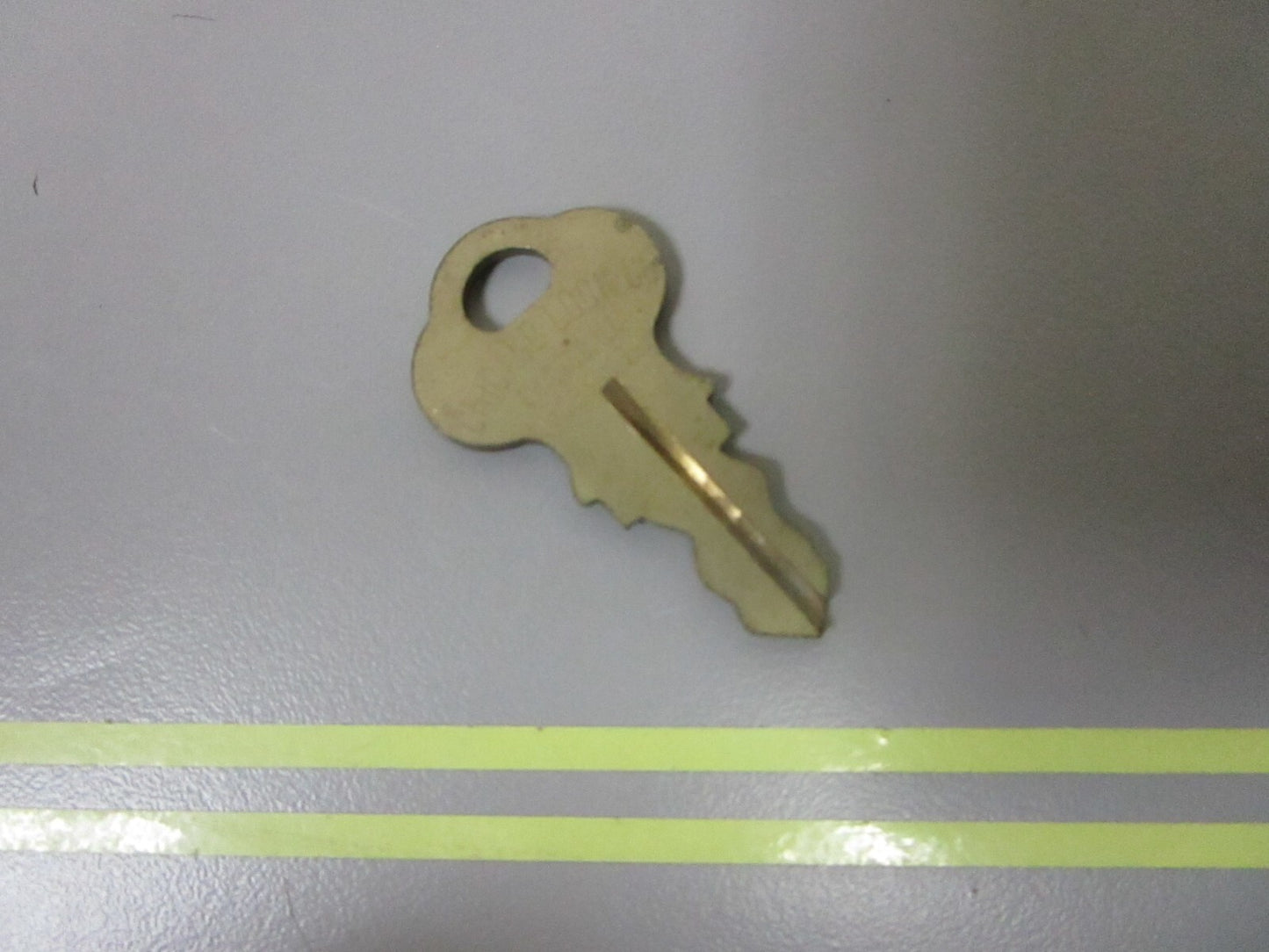 *NEW OEM* 0810 OMC Johnson Evinrude Ignition Key KF91 501606 0501606