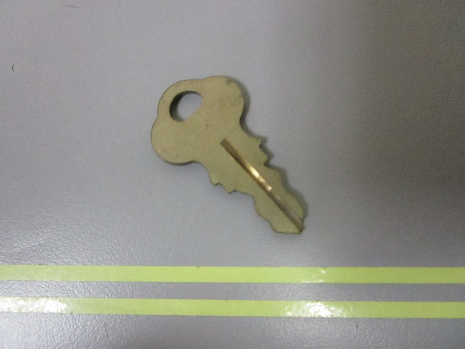 *NEW OEM* 0810 OMC Johnson Evinrude Ignition Key KF91 501606 0501606