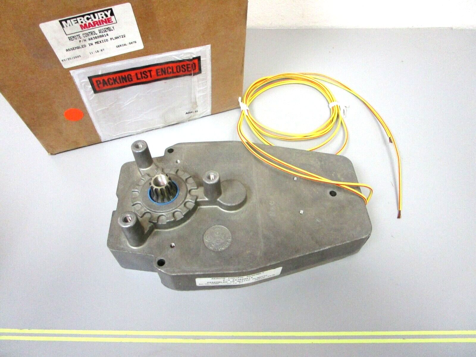 *NEW OEM* 0720 Mercury Quicksilver Remote Control Box Assembly 883699A14