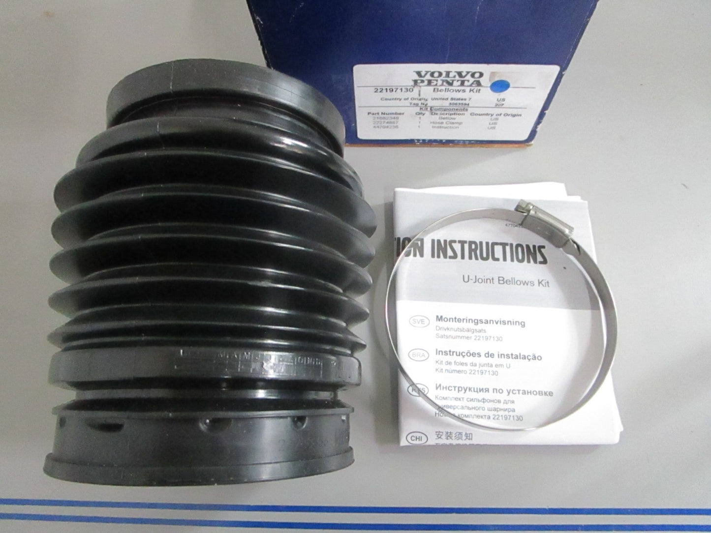 *NEW OEM* 0820 Volvo Penta Bellow Kit 22197130