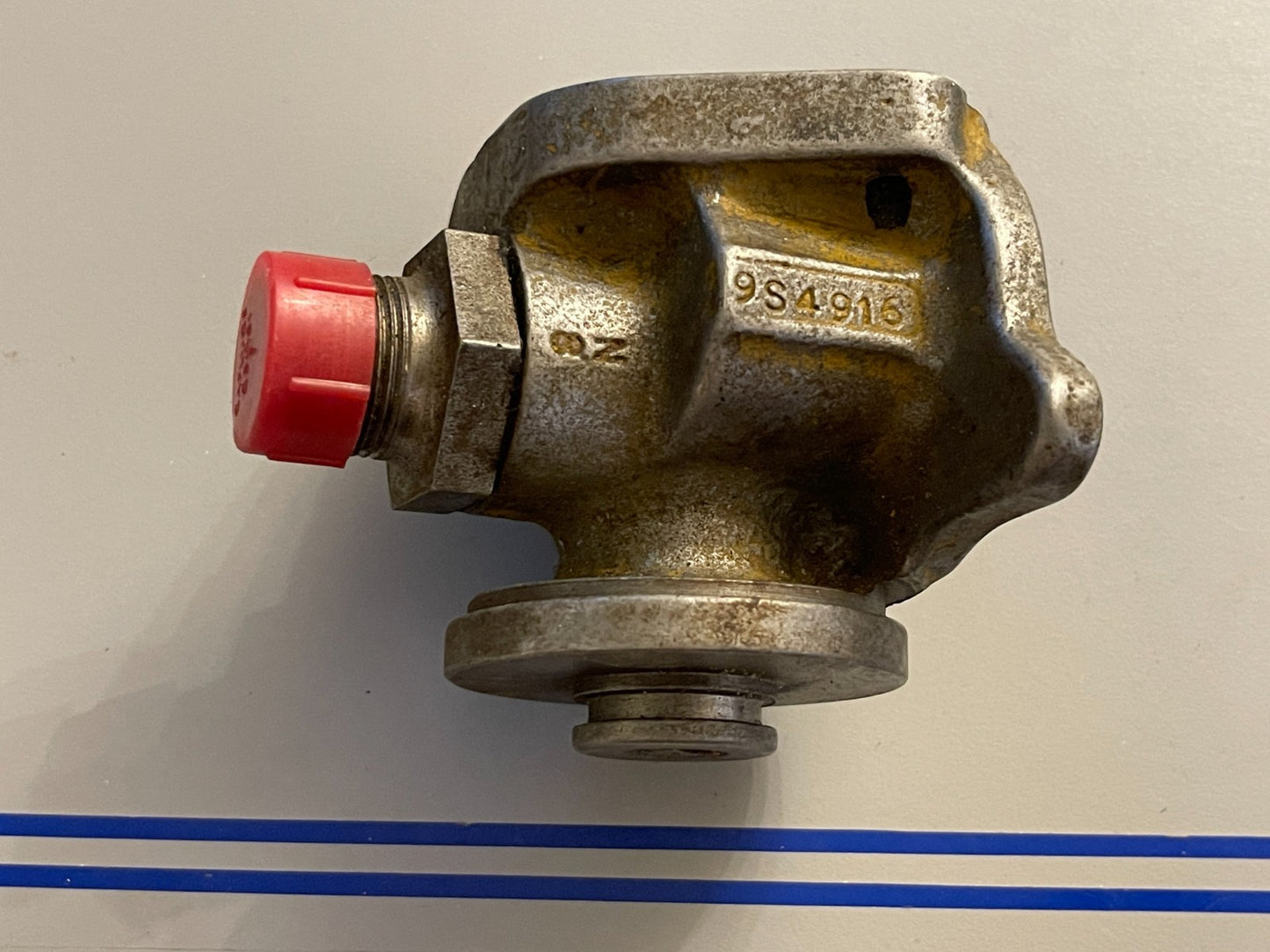 NEW OEM 9S-4916 CAT Caterpillar Valve 0720