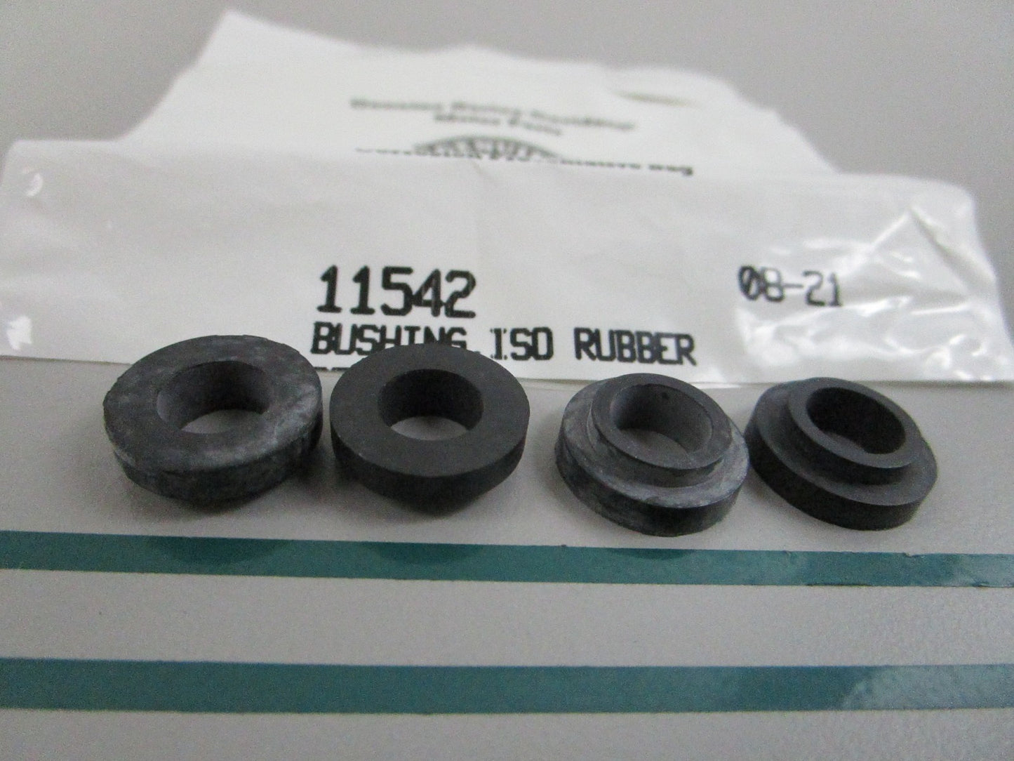 NEW OEM (LOT OF 4) 11542 Harley Davidson Isolator Rubber Bushing 0810