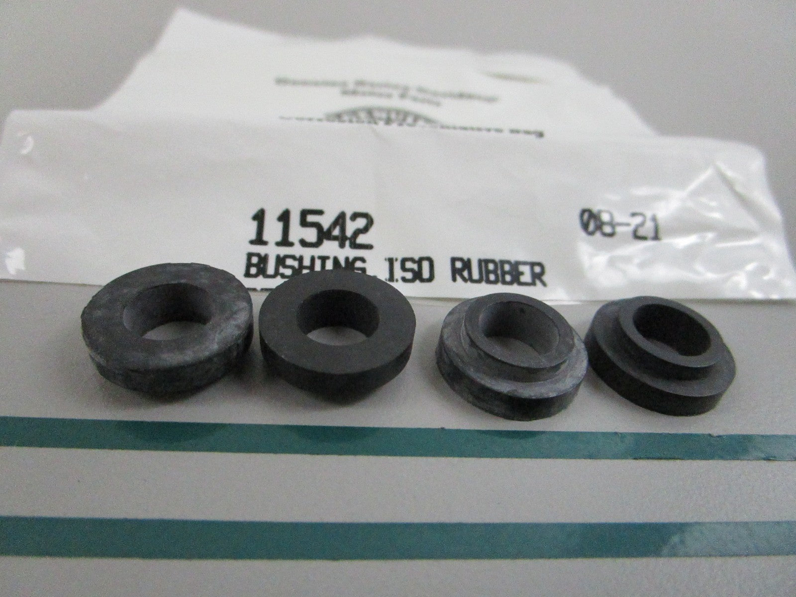 NEW OEM (LOT OF 4) 11542 Harley Davidson Isolator Rubber Bushing 0810