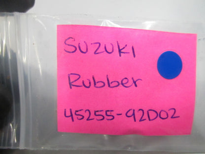 *NEW OEM* 0810 Suzuki Rubber 45255-92D02