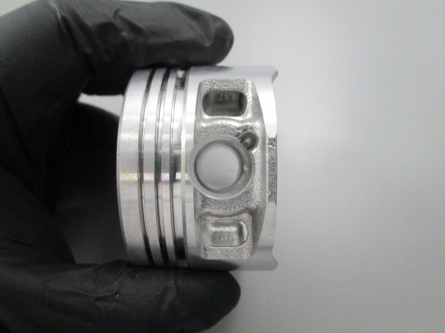 NEW OEM Yamaha Piston 65W-11635-00-00 0810