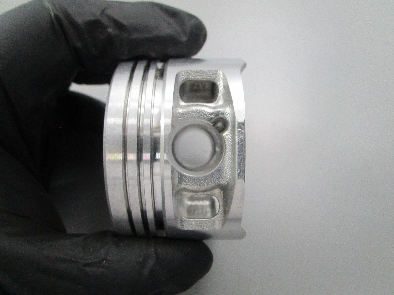 NEW OEM Yamaha Piston 65W-11635-00-00 0810