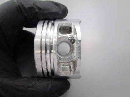 NEW OEM Yamaha Piston 65W-11635-00-00 0810