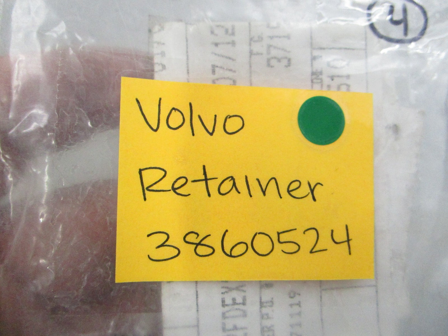 NEW OEM 3860524 Volvo Penta Retainer 0810