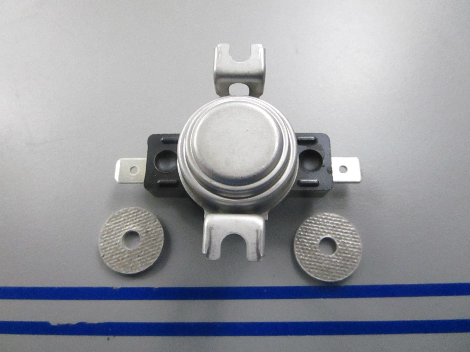 *NEW OEM* 0810 Wolf Thermostat Switch 811669