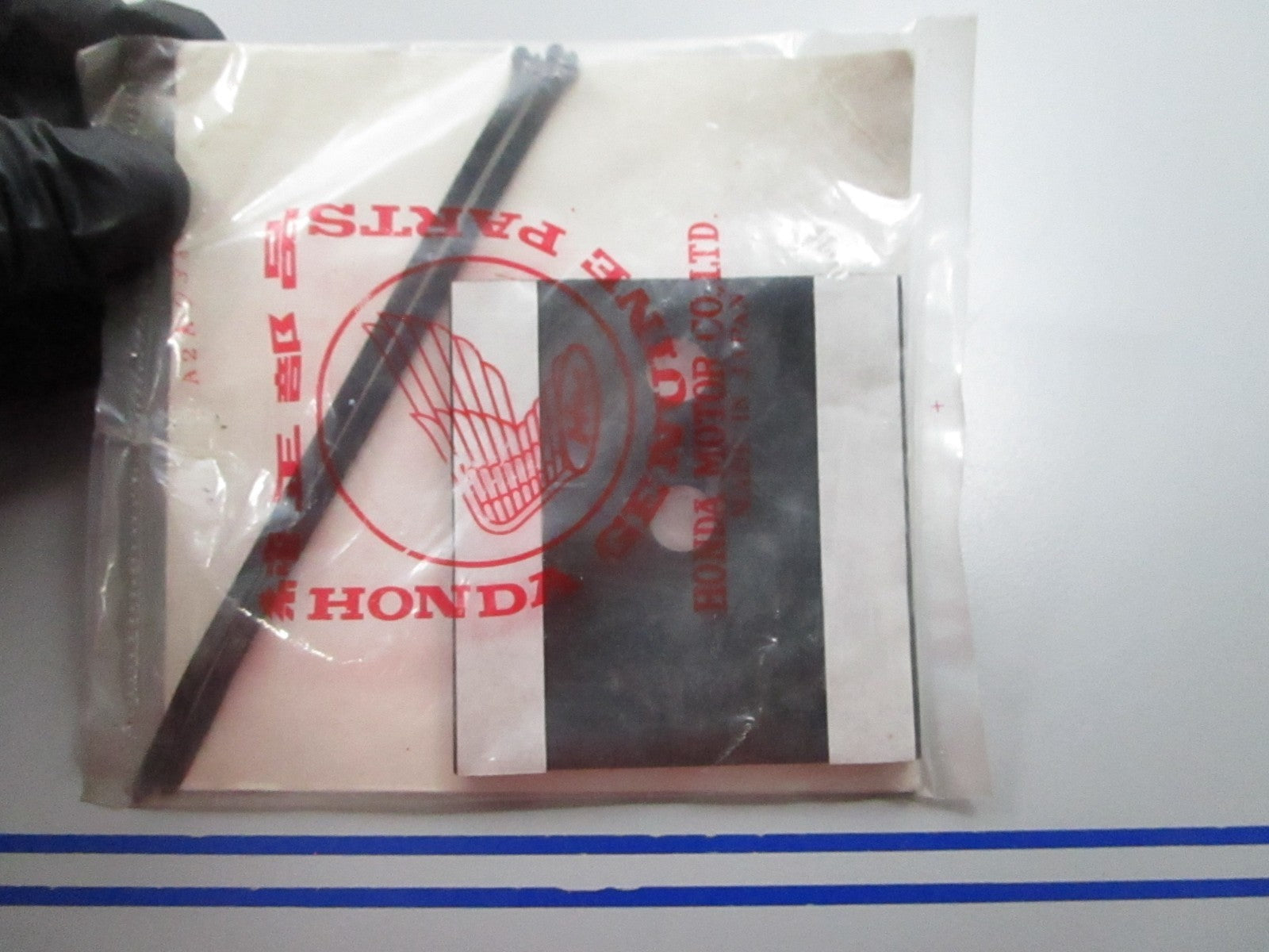 NEW OEM 50050-HC0-305 Honda Down Tube Rubber 0810